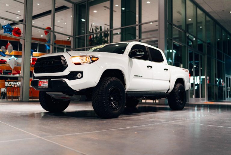 Tacoma stage2 white sr5 SRH07343