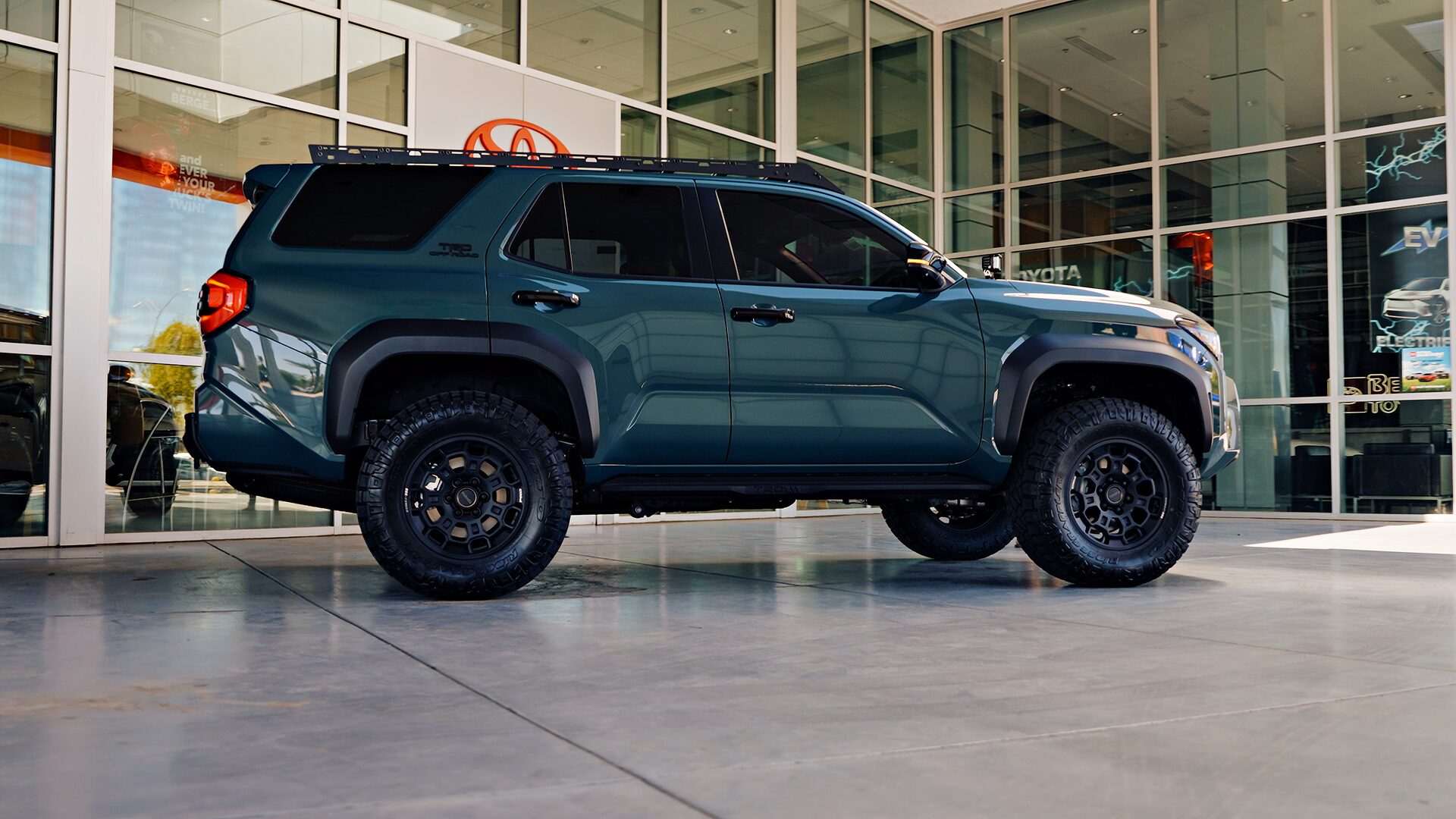 ST3 RTS Everest Green 4Runner SN261620
